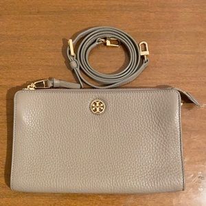 Tory Burch Robinson Crossbody Wallet, French Grey